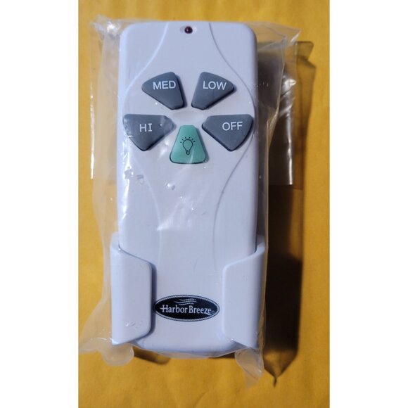 Genuine Harbor Breeze Ceiling Fan Remote KUJCE9103 - New - Picture 1 of 2